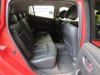 Nissan LEAF 30kWh Tekna Hatchback 5dr Electric Auto (109 bhp)