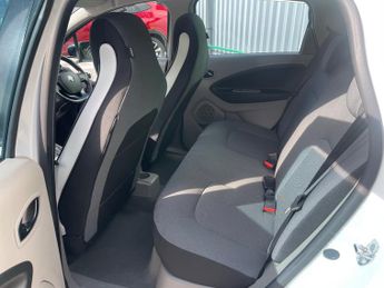 Renault Zoe 22kWh Dynamique Intens Hatchback 5dr Electric Auto (88 bhp)