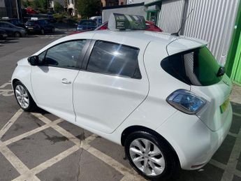 Renault Zoe 22kWh Dynamique Intens Hatchback 5dr Electric Auto (88 bhp)