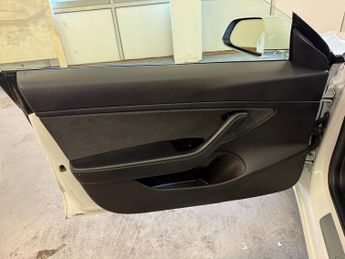 Tesla Model 3 (Dual Motor) Performance Saloon 4dr Electric Auto 4WDE (Performa
