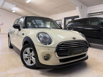 MINI Hatch 1.5 Cooper Hatchback 5dr Petrol Auto Euro 6 (s/s) (136 ps)