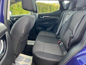 Nissan Qashqai 1.5 dCi n-tec+ SUV 5dr Diesel Manual 2WD Euro 6 (s/s) (110 ps)