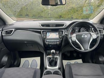 Nissan Qashqai 1.5 dCi n-tec+ SUV 5dr Diesel Manual 2WD Euro 6 (s/s) (110 ps)