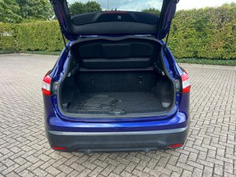 Nissan Qashqai 1.5 dCi n-tec+ SUV 5dr Diesel Manual 2WD Euro 6 (s/s) (110 ps)