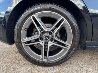 Mercedes-Benz A Class 1.3 A180 AMG Line (Executive) Hatchback 5dr Petrol 7G-DCT Euro 6