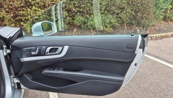 Mercedes-Benz SL 3.5 SL350 AMG Sport Convertible 2dr Petrol G-Tronic Euro 5 (s/s)