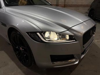 Jaguar XF 2.0d Prestige Sportbrake 5dr Diesel Auto Euro 6 (s/s) (163 ps)