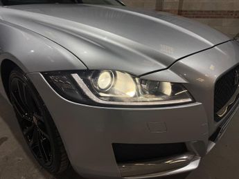 Jaguar XF 2.0d Prestige Sportbrake 5dr Diesel Auto Euro 6 (s/s) (163 ps)