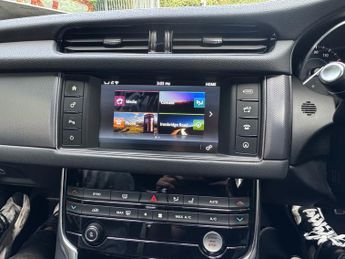 Jaguar XF 2.0d R-Sport Saloon 4dr Diesel Auto Euro 6 (s/s) (180 ps)