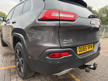 Jeep Cherokee 2.2 MultiJetII Limited SUV 5dr Diesel Auto 4WD Euro 6 (s/s) (200