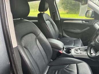 Audi Q5 3.0 TDI V6 SE SUV 5dr Diesel S Tronic quattro Euro 5 (s/s) (245 