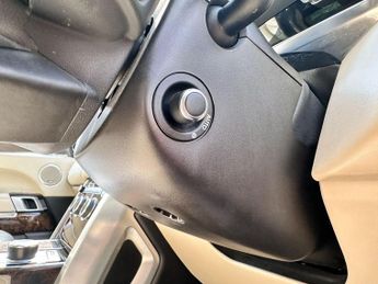 Land Rover Range Rover 4.4 SD V8 Autobiography SUV 5dr Diesel Auto 4WD Euro 6 (s/s) LWB