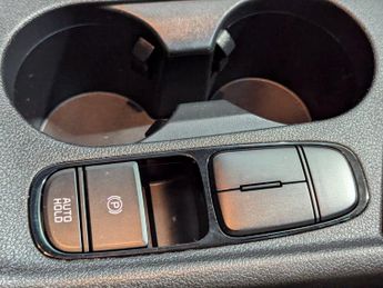 Kia Niro 1.6 GDi 2 SUV 5dr Petrol Hybrid DCT Euro 6 (s/s) (139 bhp)