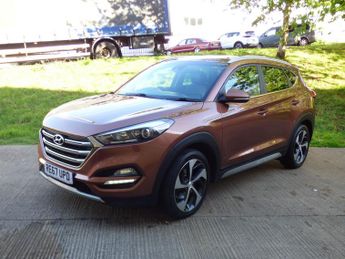 Hyundai Tucson 2.0 CRDi Premium SUV 5dr Diesel Auto 4WD Euro 6 (136 ps)