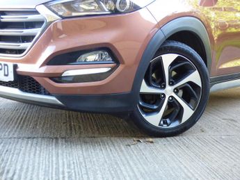 Hyundai Tucson 2.0 CRDi Premium SUV 5dr Diesel Auto 4WD Euro 6 (136 ps)