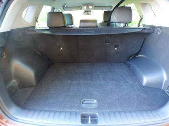 Hyundai Tucson 2.0 CRDi Premium SUV 5dr Diesel Auto 4WD Euro 6 (136 ps)