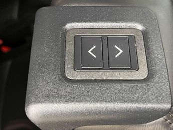 Land Rover Discovery 2.0 SD4 HSE Auto 4WD Euro 6 (s/s) 5dr