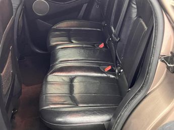 Land Rover Range Rover Evoque 2.0 TD4 SE Tech Auto 4WD Euro 6 (s/s) 5dr