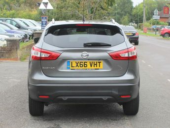 Nissan Qashqai 1.2 DIG-T Tekna SUV 5dr Petrol XTRON 2WD Euro 6 (s/s) (115 ps)