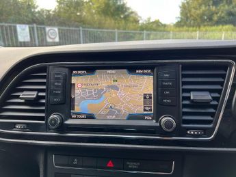 SEAT Leon 1.6 TDI SE Dynamic Technology Hatchback 5dr Diesel DSG Euro 6 (s