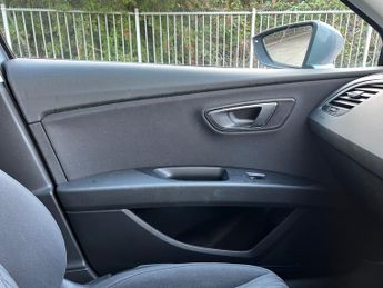 SEAT Leon 1.6 TDI SE Dynamic Technology Hatchback 5dr Diesel DSG Euro 6 (s