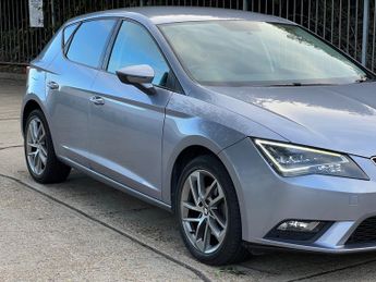 SEAT Leon 1.6 TDI SE Dynamic Technology Hatchback 5dr Diesel DSG Euro 6 (s