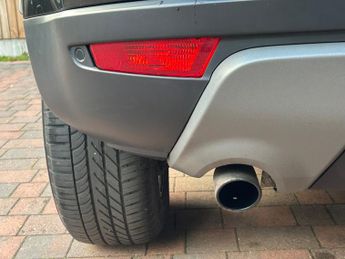 Land Rover Range Rover Evoque 2.0 TD4 SE Tech 5dr Auto