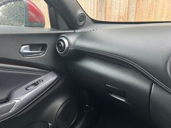 Nissan Juke 1.0 DIG-T Tekna SUV 5dr Petrol DCT Auto Euro 6 (s/s) (117 ps)