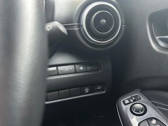 Nissan Juke 1.0 DIG-T Tekna SUV 5dr Petrol DCT Auto Euro 6 (s/s) (117 ps)