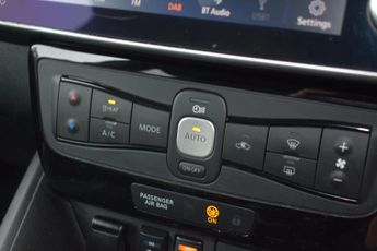 Nissan LEAF 40kWh Tekna Auto 5dr
