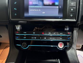 Jaguar F-Pace 2.0 D180 R-Sport SUV 5dr Diesel Auto AWD Euro 6 (s/s) (180 ps)