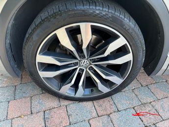 Volkswagen Tiguan 2.0 TSI R-Line Tech SUV 5dr Petrol DSG 4Motion Euro 6 (s/s) (230