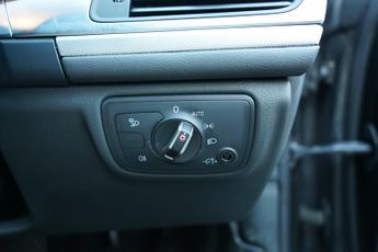 Audi A6 Allroad 3.0 TDI V6 Estate 5dr Diesel S Tronic quattro Euro 6 (s/s) (272 