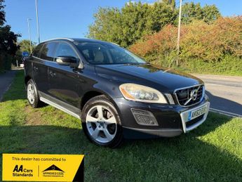Volvo XC60 2.4 D5 SE Lux Nav SUV 5dr Diesel Geartronic AWD Euro 5 (215 ps) 