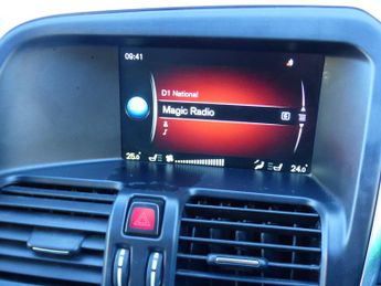 Volvo XC60 2.0 D4 R-Design Lux Nav SUV 5dr Diesel Geartronic Euro 6 (s/s) (