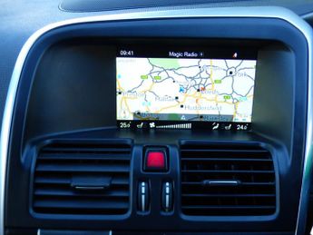 Volvo XC60 2.0 D4 R-Design Lux Nav SUV 5dr Diesel Geartronic Euro 6 (s/s) (