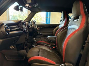 Mini Hatch 2.0 John Cooper Works Hatchback 3dr Petrol Auto 8 Spd Euro 6 (s/