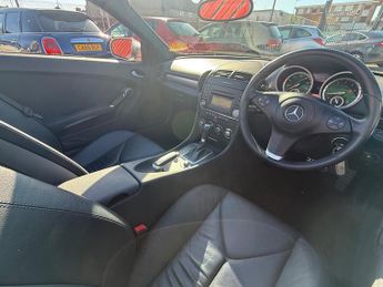 Mercedes-Benz SLK 3.0 SLK280 Convertible 2dr Petrol 7G-Tronic (216 g/km, 231 bhp)