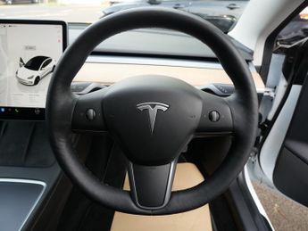 Tesla Model 3 Standard Range Plus Electric Auto RWD (241 bhp) 4dr