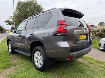 Toyota Land Cruiser 2.8D Active (Navi) Panel Van 5dr Diesel Auto 4WD LWB s/s) (204 p