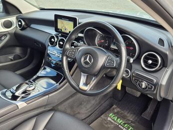 Mercedes-Benz C Class 2.0 C200 Sport Saloon 4dr Petrol 7G-Tronic+ Euro 6 (s/s) (184 ps