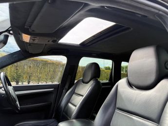 Porsche Cayenne 4.8 Turbo SUV 5dr Petrol Tiptronic S AWD (358 g/km, 500 bhp)