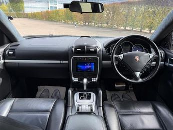 Porsche Cayenne 4.8 Turbo SUV 5dr Petrol Tiptronic S AWD (358 g/km, 500 bhp)