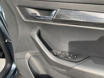 Skoda Karoq 1.6 TDI SE L SUV 5dr Diesel DSG Euro 6 (s/s) (115 ps)