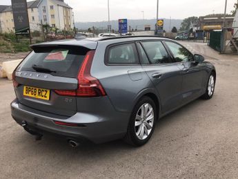 Volvo V60 2.0 D4 Momentum Pro Estate 5dr Diesel Auto Euro 6 (s/s) (190 ps)