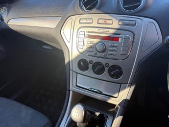 Ford Mondeo 1.8 TDCi Titanium Hatchback 5dr Diesel Manual (149 g/km, 123 bhp