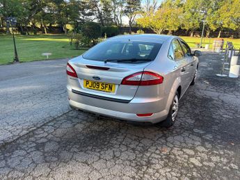 Ford Mondeo 1.8 TDCi Titanium Hatchback 5dr Diesel Manual (149 g/km, 123 bhp