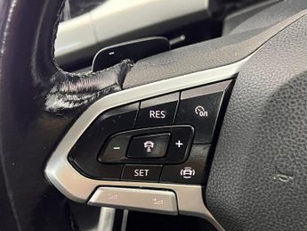 Volkswagen Golf 1.0 eTSI MHEV Life DSG Euro 6 (s/s) 5dr