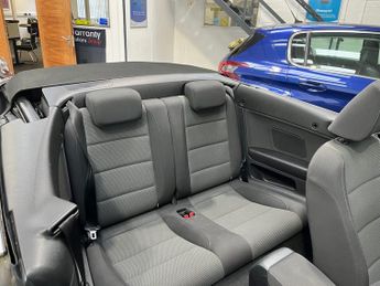 Volkswagen Golf 1.4 TSI SE Cabriolet 2dr Petrol DSG Euro 5 (122 ps)