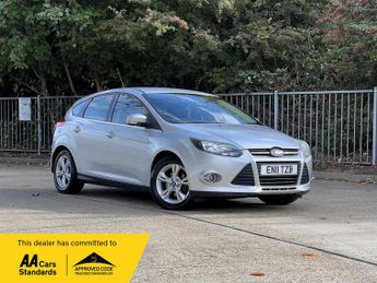Ford Focus 1.6 Zetec Hatchback 5dr Petrol Manual Euro 5 (125 ps)
